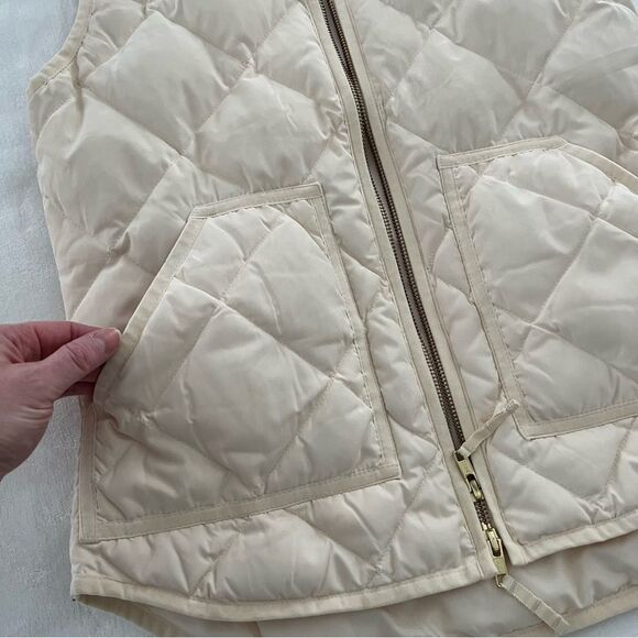 J. Crew Factory Down Cream Quilted Puffer Vest, Size XXS - Picture 9 of 13